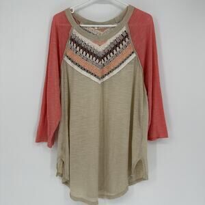 We The Free Shirt Womens XL Tan Coral Crochet Yoke Raglan 3/4 Sleeve Boho Tunic